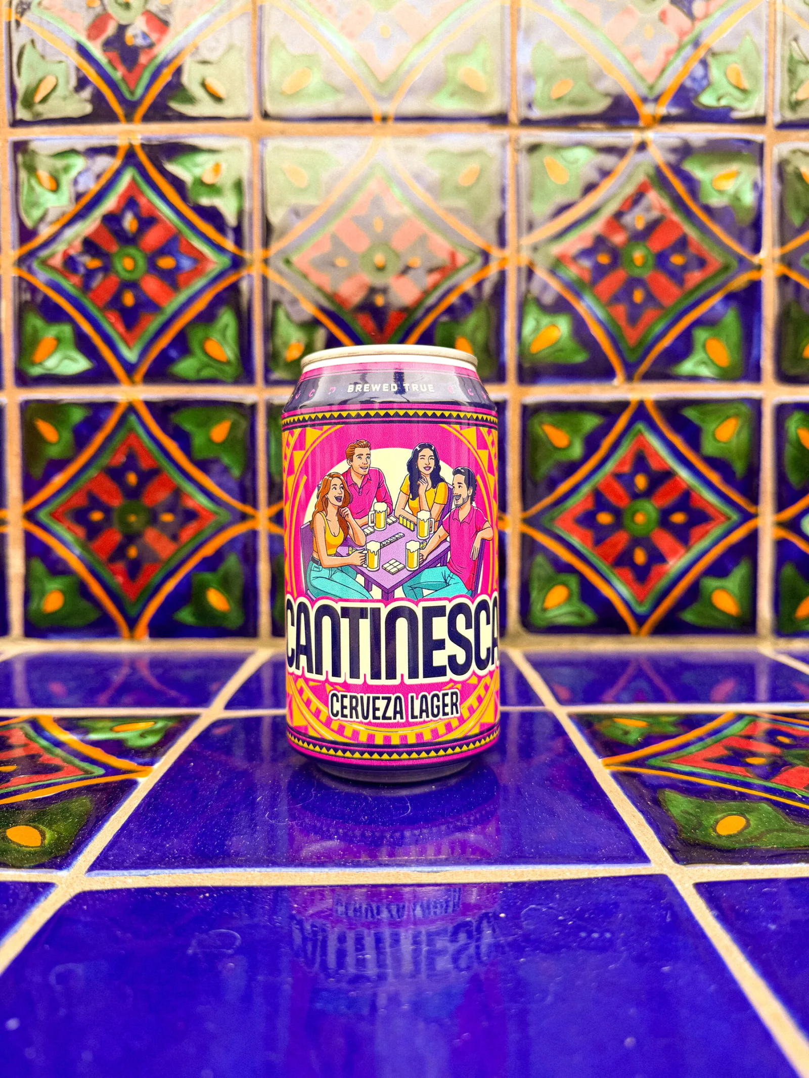 Cantinesca can standing on hand-painted Talavera tiles